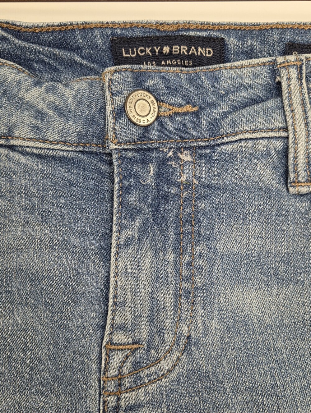 Lucky Brand The Roll Up Distressed Shorts Women's 8/29 Blue Stretch - Picture 5 of 13